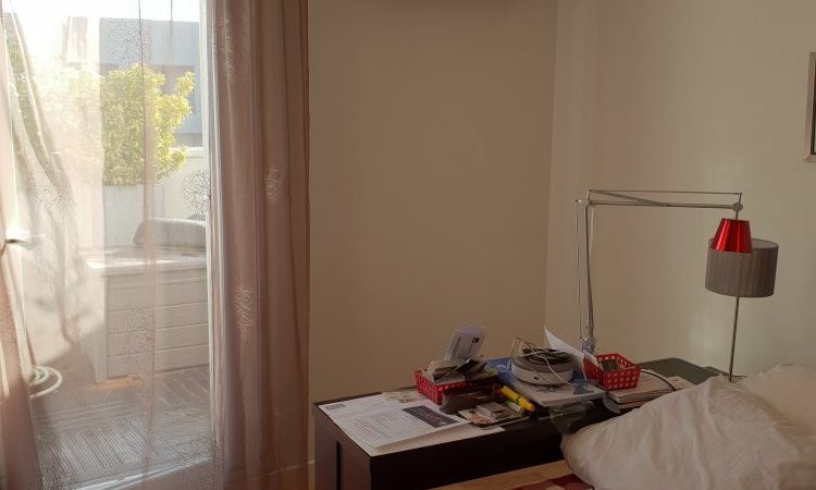 Installation de climatisation réversible Mitsubishi en appartement à Lyon